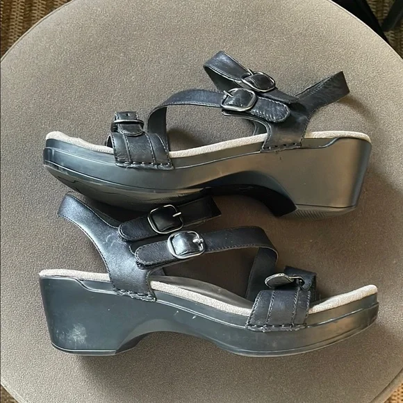 Dansko Sacha Black Comfort Sandal Women's 9.5/40 Euro Wedge Summer - Picture 6 of 9